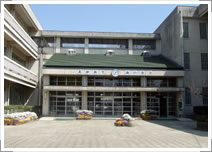 小城市立桜岡小学校